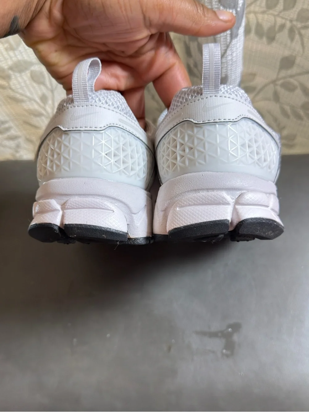 Nike Men’s White Mesh Running Sneakers